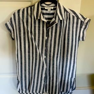 Summer Blouse w/ Capped Sleeves (beach lunch lounge)